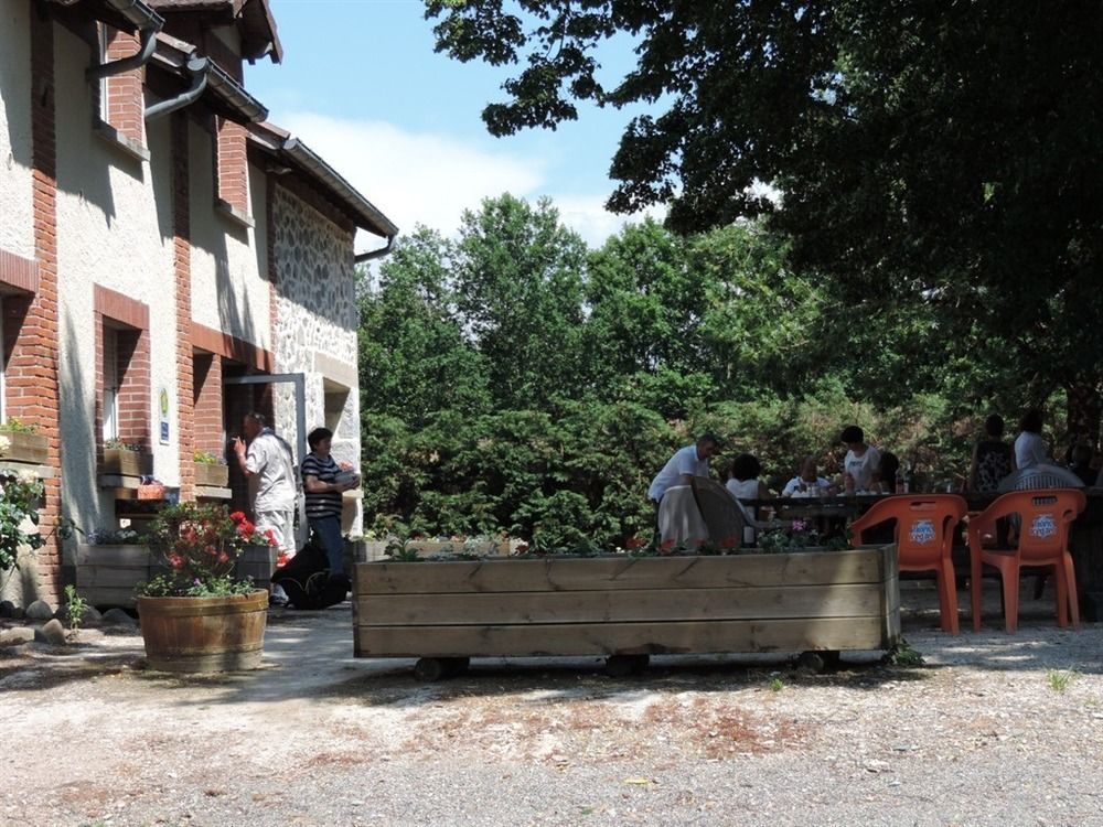Auberge De La Normandie Junhac Eksteriør bilde