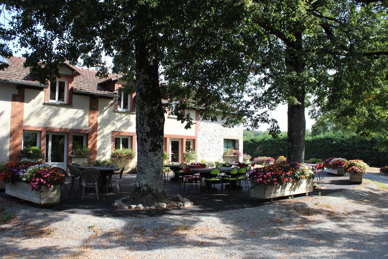 Auberge De La Normandie Junhac Eksteriør bilde